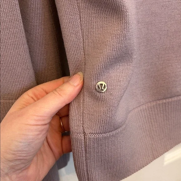 Lululemon Merino Wool Funnel Neck Sweater Size 8 - Picture 3 of 4